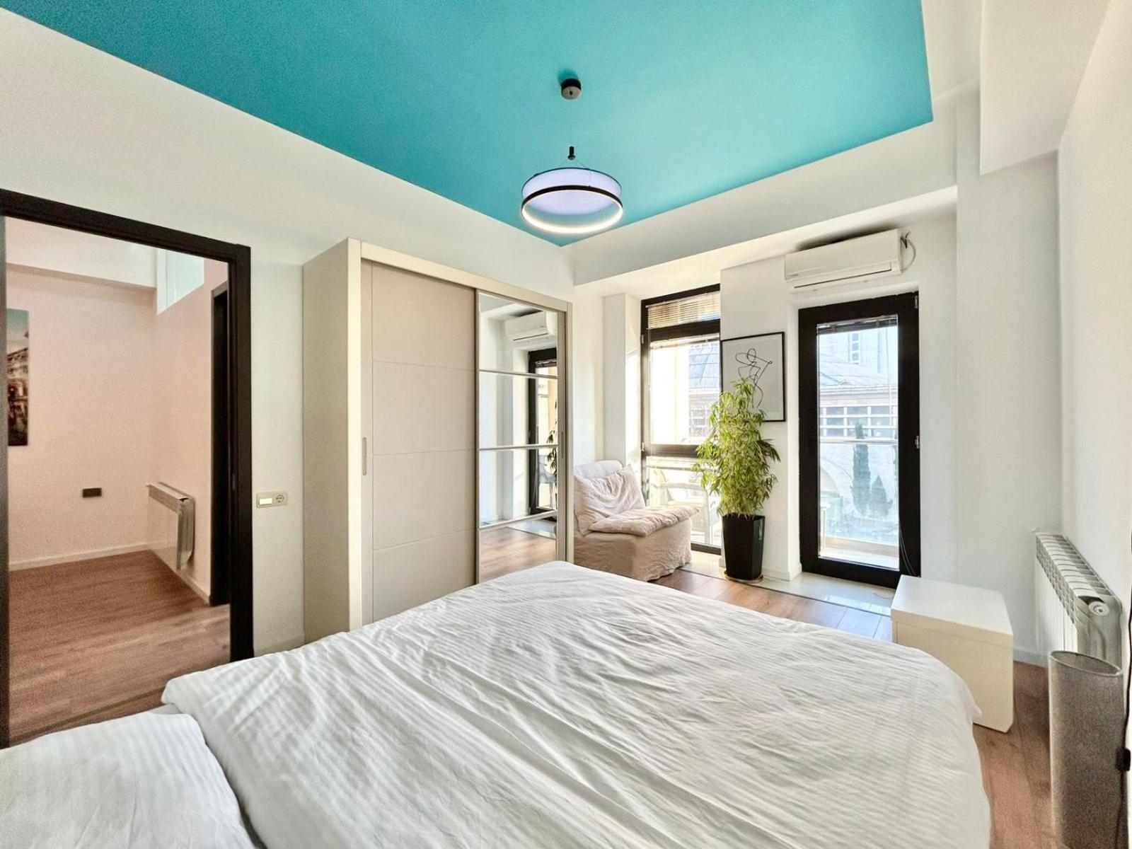City Center - Next To Holiday Inn -2Br Apartment Tbilisi Zewnętrze zdjęcie