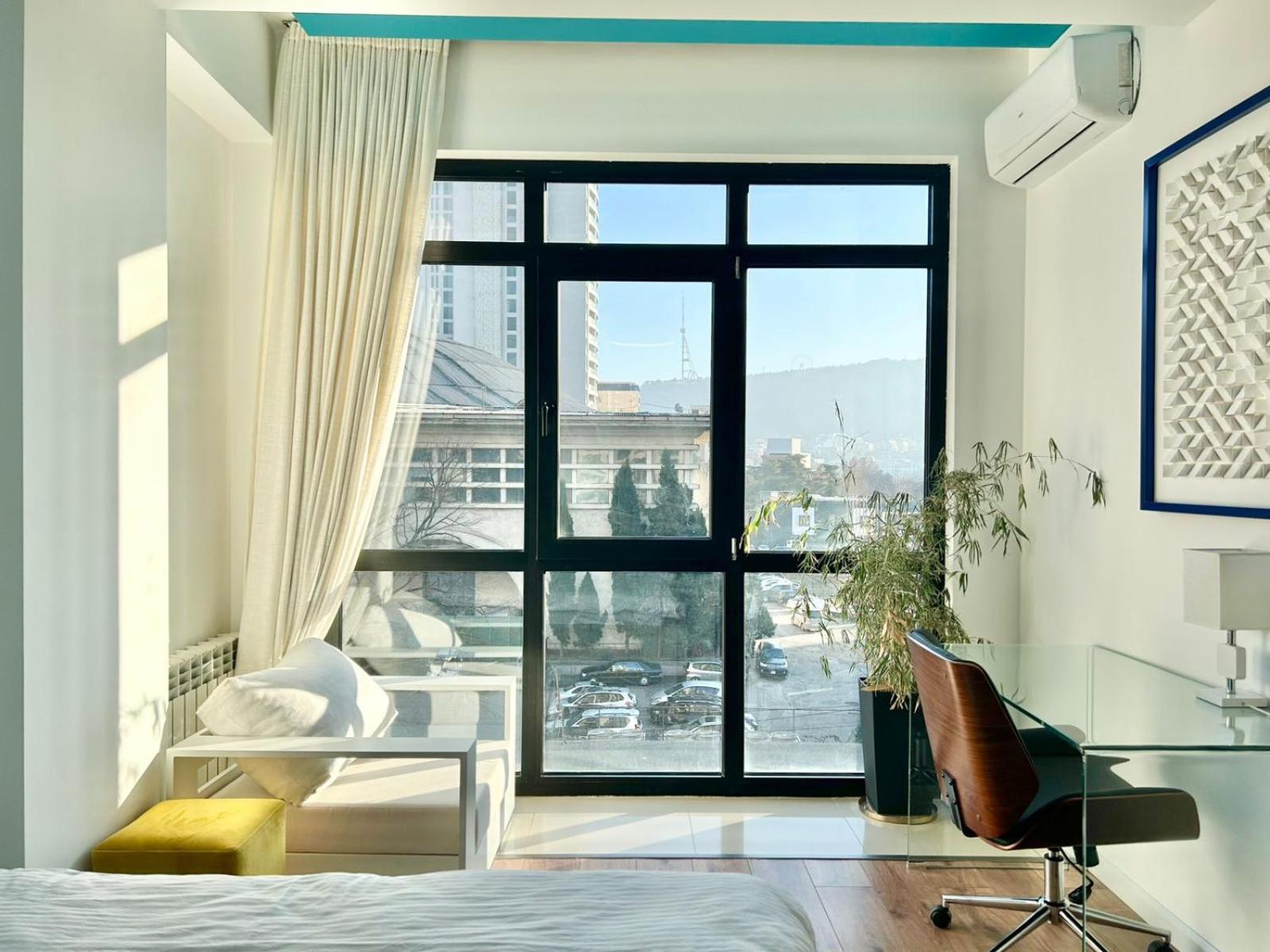 City Center - Next To Holiday Inn -2Br Apartment Tbilisi Zewnętrze zdjęcie