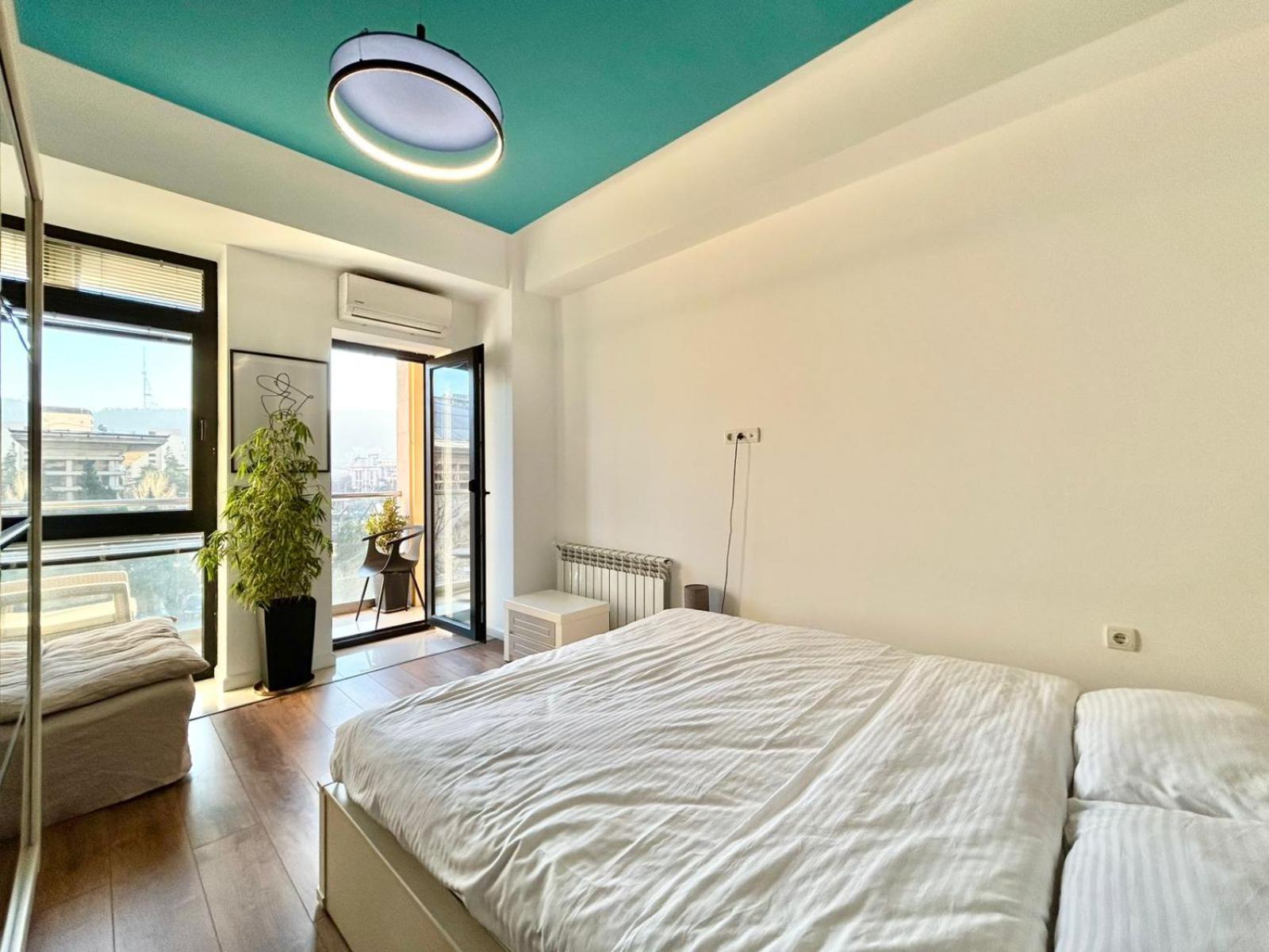 City Center - Next To Holiday Inn -2Br Apartment Tbilisi Zewnętrze zdjęcie