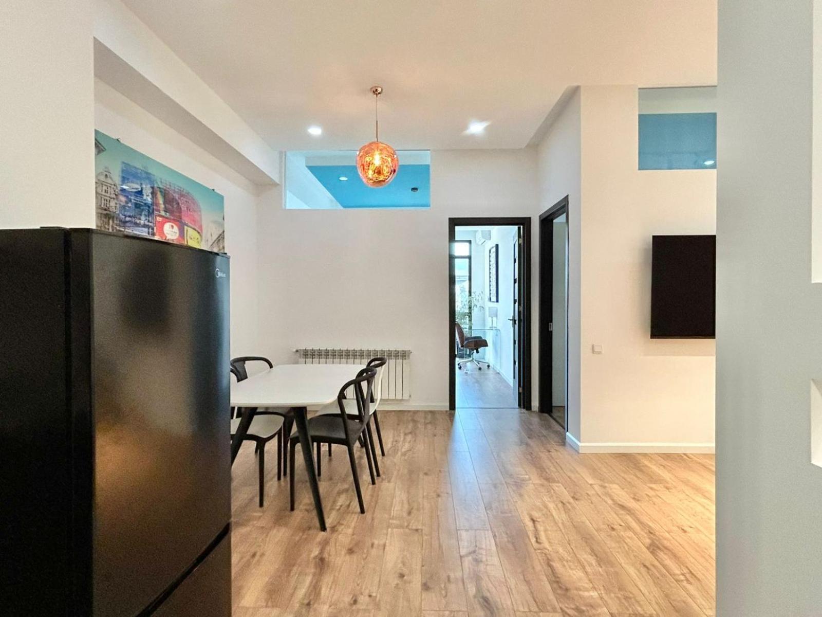 City Center - Next To Holiday Inn -2Br Apartment Tbilisi Zewnętrze zdjęcie