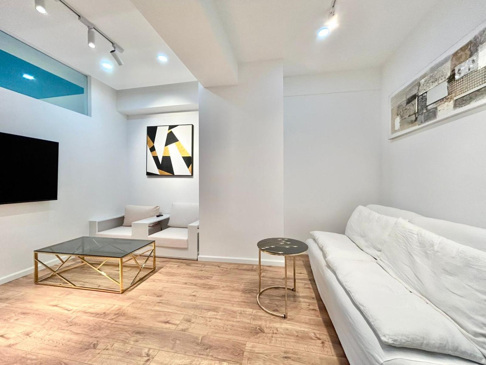 City Center - Next To Holiday Inn -2Br Apartment Tbilisi Zewnętrze zdjęcie