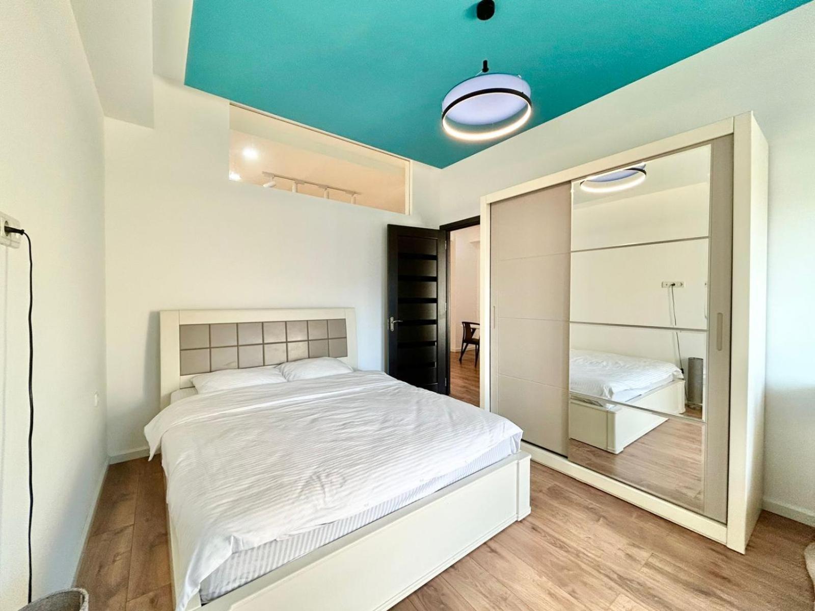 City Center - Next To Holiday Inn -2Br Apartment Tbilisi Zewnętrze zdjęcie