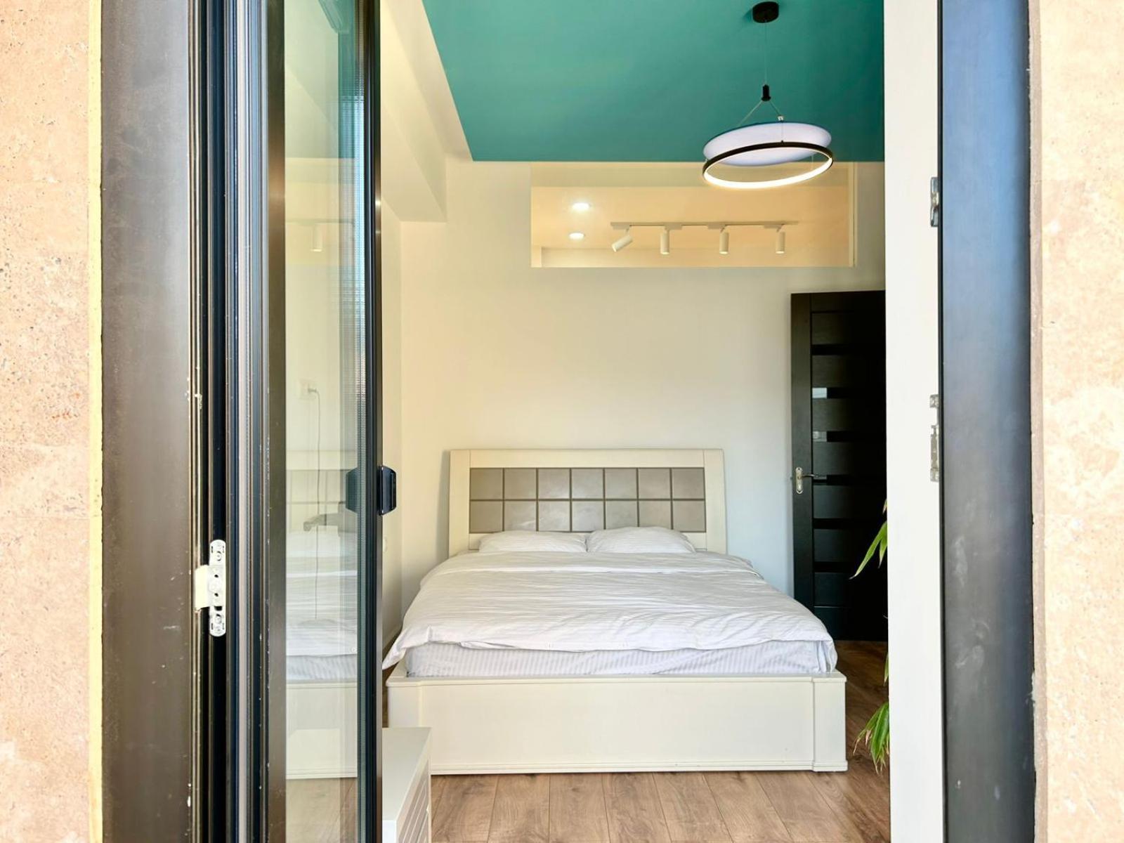 City Center - Next To Holiday Inn -2Br Apartment Tbilisi Zewnętrze zdjęcie