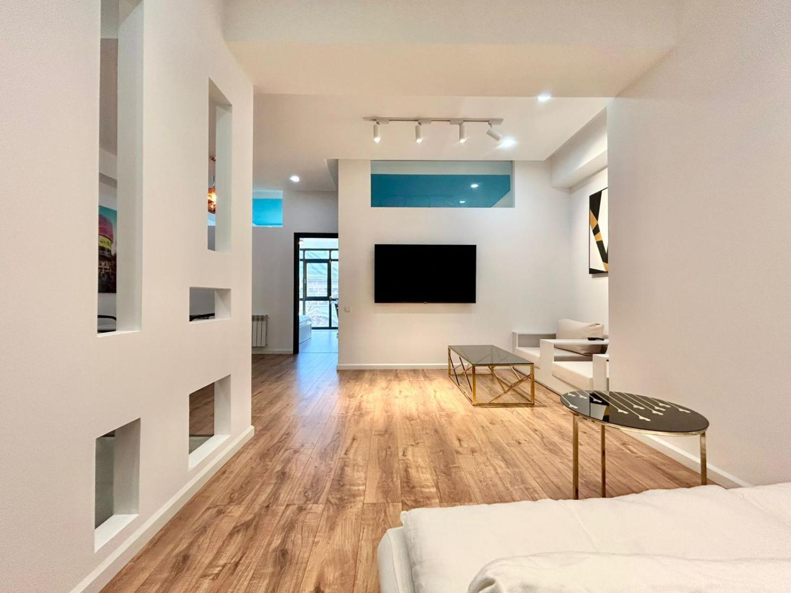 City Center - Next To Holiday Inn -2Br Apartment Tbilisi Zewnętrze zdjęcie