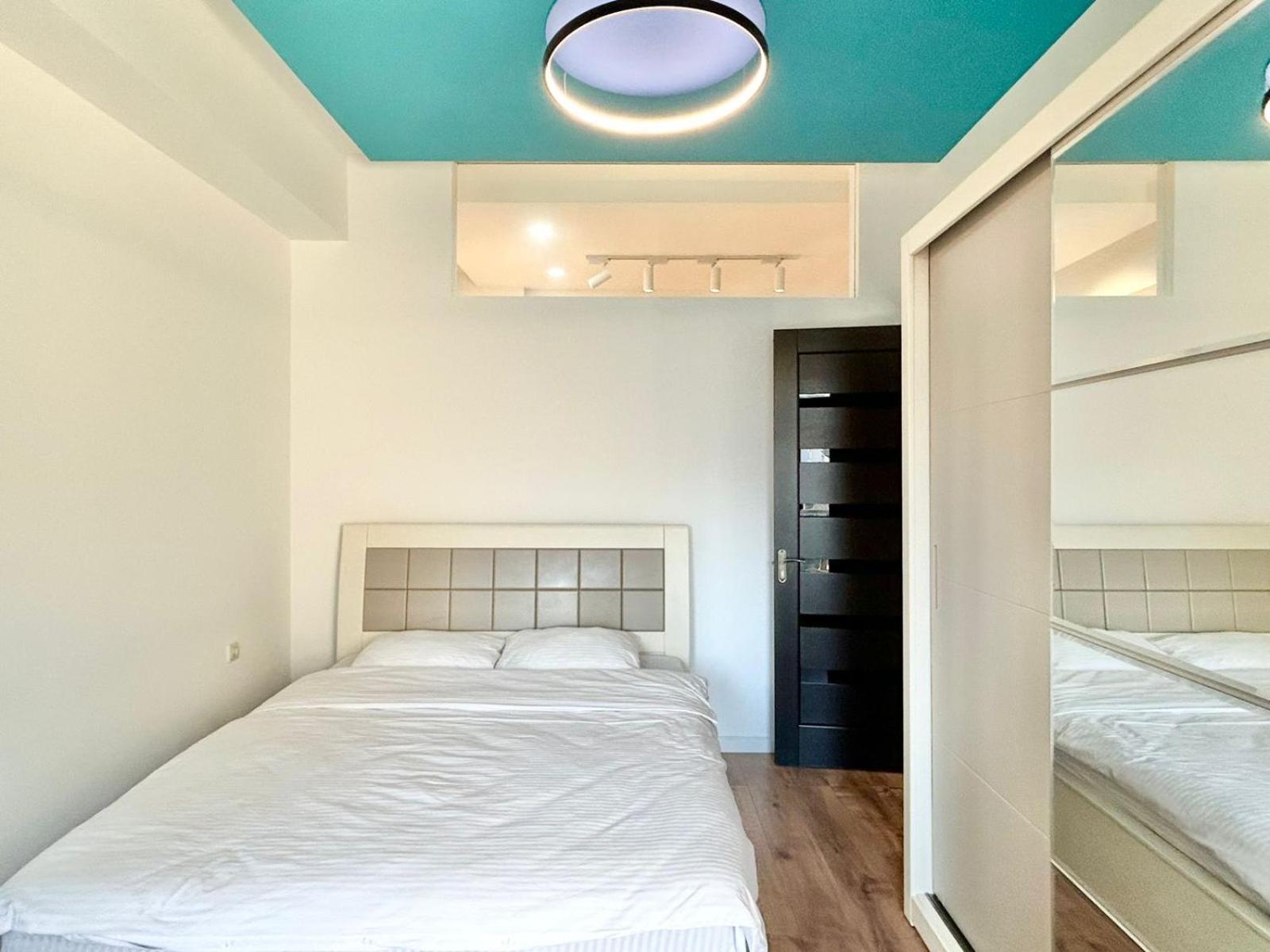 City Center - Next To Holiday Inn -2Br Apartment Tbilisi Zewnętrze zdjęcie